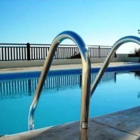 First Floor 2 Bedroom Apartment, Large Balcony, Amazing Sea Views, Communal Pool Peyia Exterior foto
